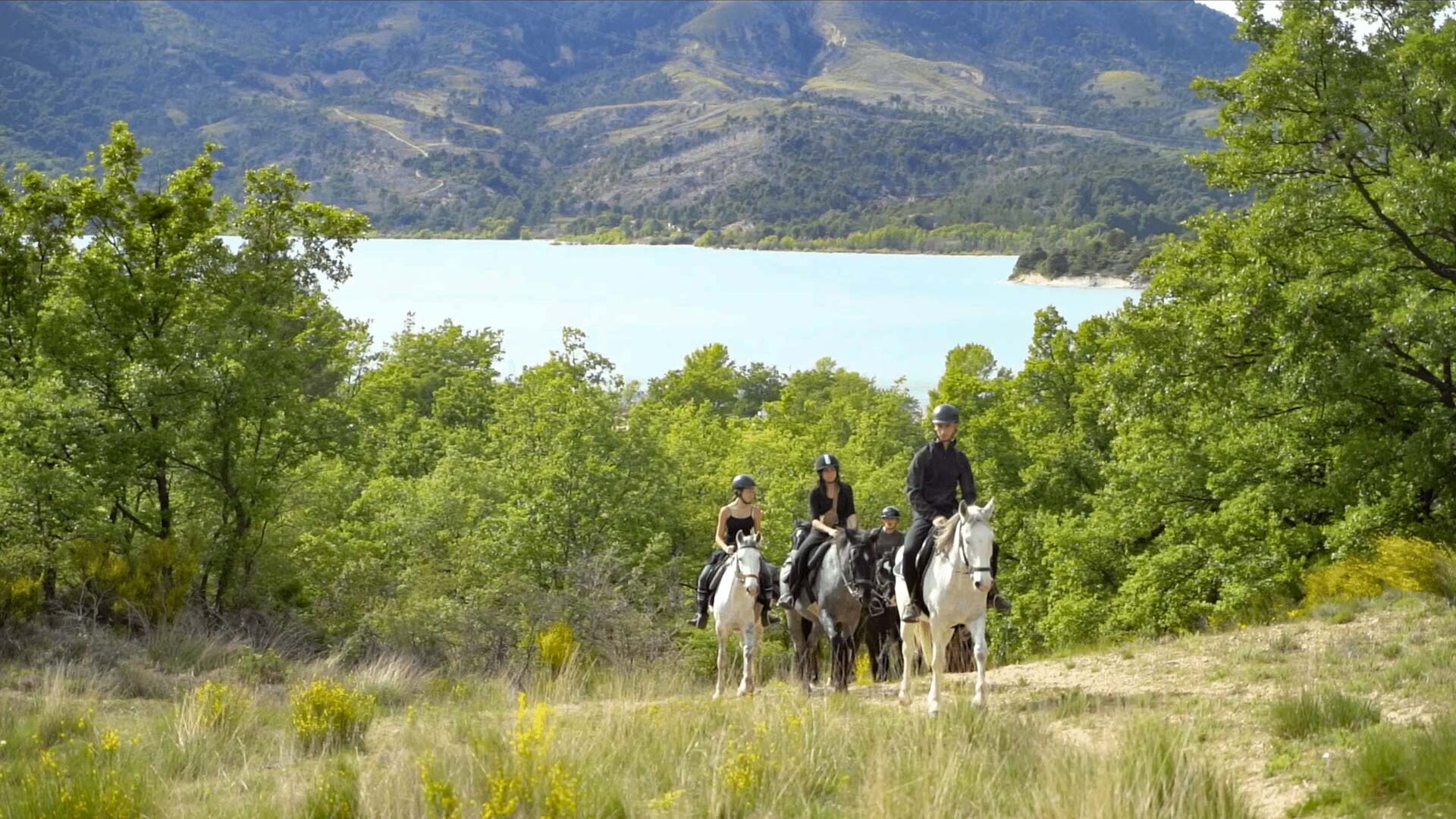 Équitation au bord du Lac de Sainte-Croix
